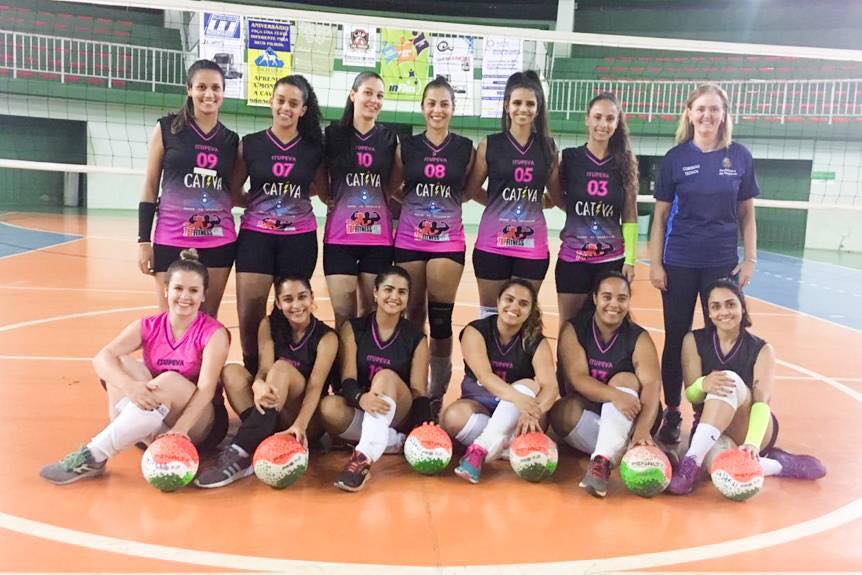 Começa temporada 2019 de vôlei feminino.