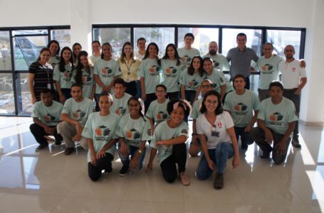 Alunos do projeto EDUCACE visitam a TUBEX do Brasil