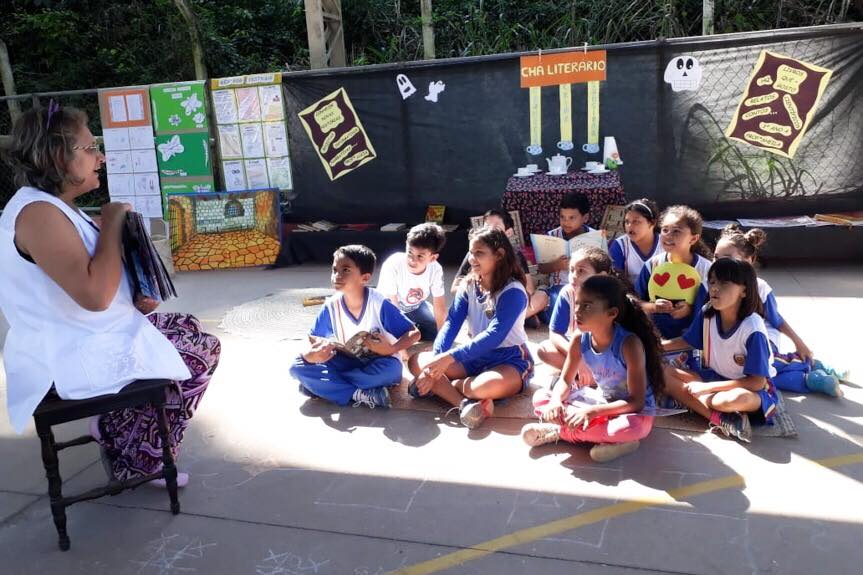 Projeto Chá Literário em escola de Itupeva