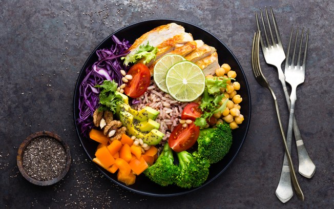 Como preparar pratos saudáveis em restaurantes por quilo?