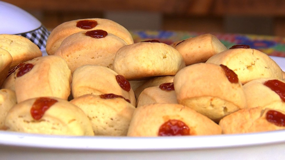 Receita: Bolachinha de nata com goiabada