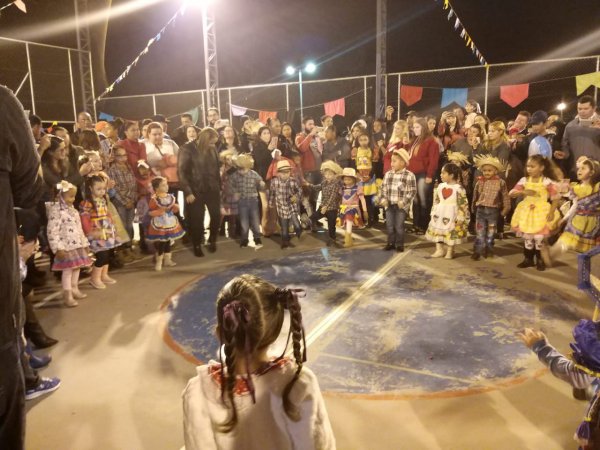 Festas Juninas encantam crianças e adultos nas escolas municipais de Cabreúva