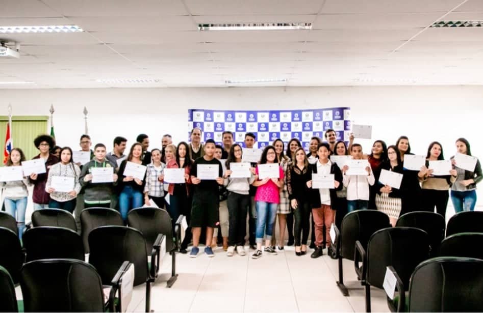 Prefeitura capacita profissionais em cursos gratuitos do Fundo Social de Solidariedade