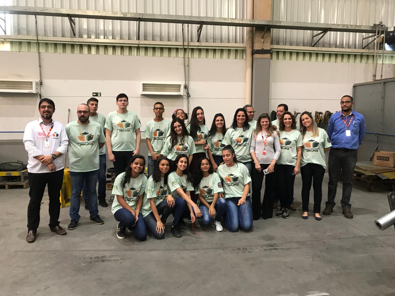 ALUNOS DO PROGRAMA EDUCACE VISITAM EXSTO BRASIL