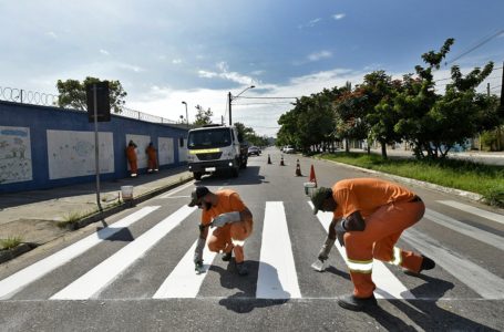 Prefeitura implantou mais de 25 mil metros de sinalização de trânsito este ano
