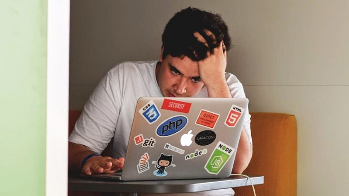 Síndrome de Burnout: pesquisa revela que transtorno atinge 32% dos profissionais com sintomas de estresse no Brasil