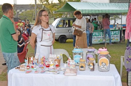 1ª Feira de Artesanato atrai público e valoriza artesão local em Cajamar