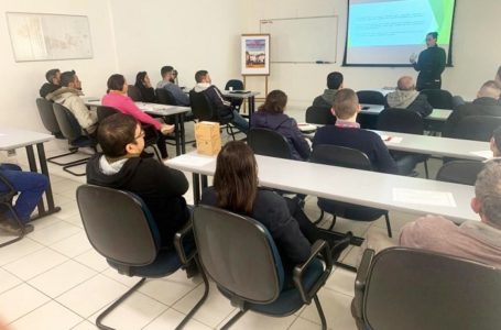 Semp TCL recebe palestra sobre orientação e prevenção à dengue em Cajamar