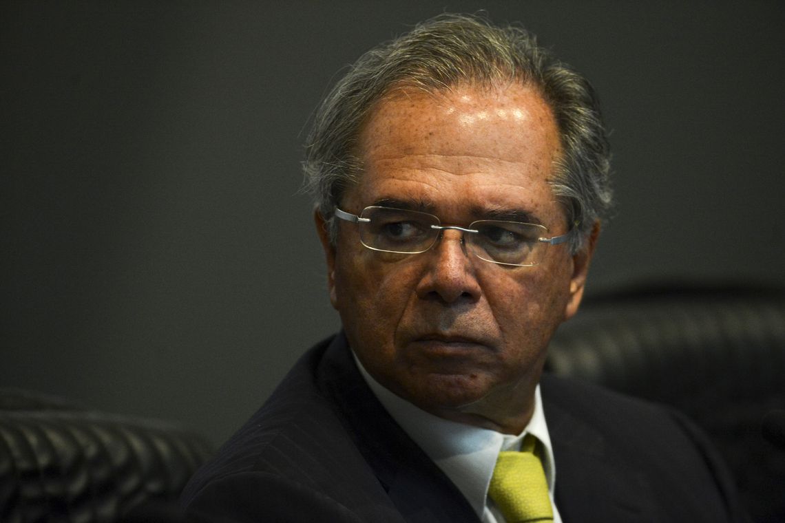 “Tenham um pouco de paciência”, diz Guedes sobre recuperação econômica