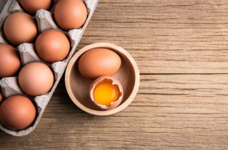 Quantos ovos posso comer por semana sem colocar minha saúde em risco?