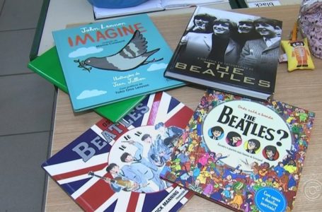 Professora que ensina inglês com músicas do Beatles  é finalista do ‘Educador Nota 10’