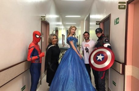 Voluntários dão vida a super-heróis para divertir crianças internadas em hospital do RJ