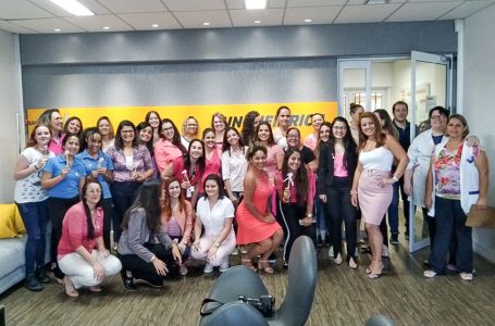 Outubro Rosa: Prefeitura de Itupeva realiza palestras sobre a importância do autoexame