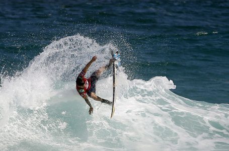 Brasileiro é vice na etapa francesa do circuito mundial de surfe