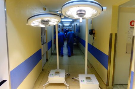 São Vicente adquire focos cirúrgicos portáteis para seu Centro Cirúrgico em Jundiaí
