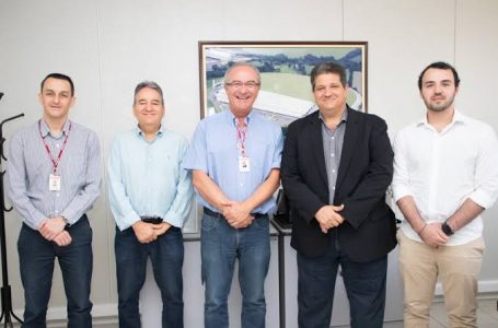 Bosal do Brasil: prefeito visita indústria do ramo automotivo em Itupeva