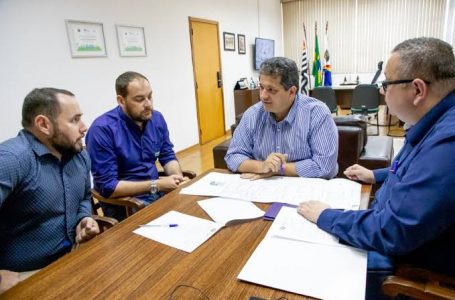 Prefeito assina ordem de serviço para início da reforma e ampliação do Centro Cirúrgico do Hospital Nossa Senhora Aparecida em Itupeva