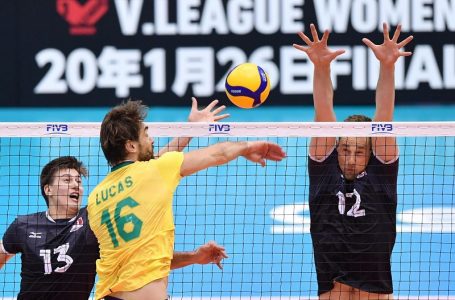 Brasil atropela Canadá em estreia na Copa do Mundo de Vôlei Masculino