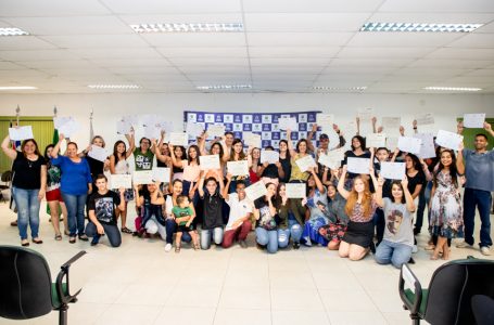 Itupeva celebra formatura de 110 alunos do Fundo Social de Solidariedade