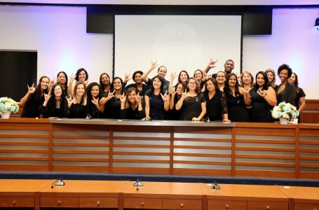 Em cerimônia emocionante, alunos do primeiro curso gratuito de Libras da Câmara foram certificados em Itupeva