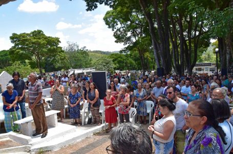 Saudade, orações e homenagens marcam o Dia de Finados em Cajamar