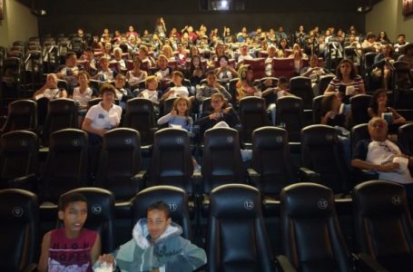 Pipoca e guaraná: CRAS leva crianças pela 1ª vez ao cinema em Cabreúva