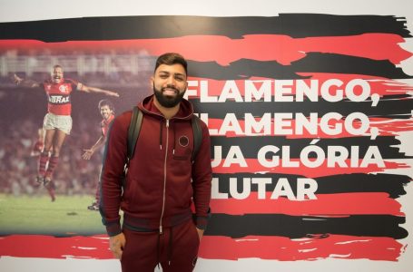 Após anúncio de acerto com Flamengo, Gabigol chega ao Rio e vai ao Ninho do Urubu