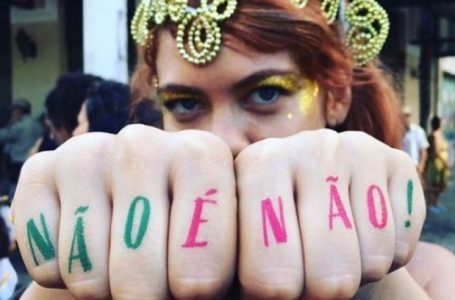 Importunação sexual no carnaval é crime e você DEVE denunciar