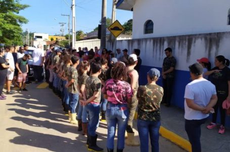 Mais de 130 pessoas participam de mutirão de limpeza no Bananal em Jundiaí