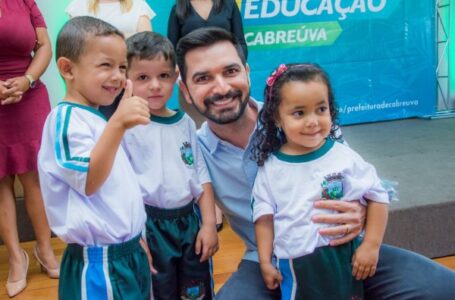 Em ação inédita, Prefeitura inicia entrega de uniformes escolares em Cabreúva