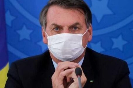 O que Bolsonaro poderia fazer para resgatar o país da Covid-19.