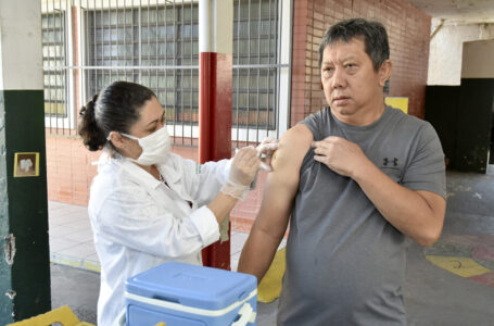 Jundiaí atinge 62% da população idosa imunizada