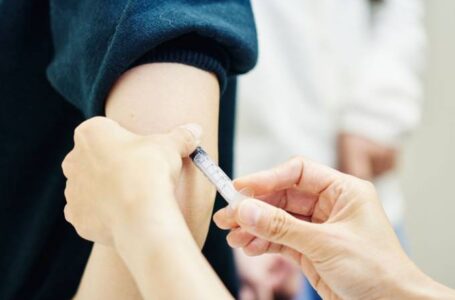 Vacinação para pessoas com doenças crônicas prossegue nesta sexta e no dia 22 em Jundiaí