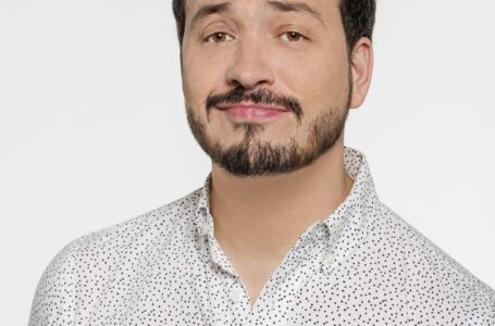 Humorista Rafael Cortez prepara o primeiro solo de comédia stand-up 100% ligado ao confinamento social