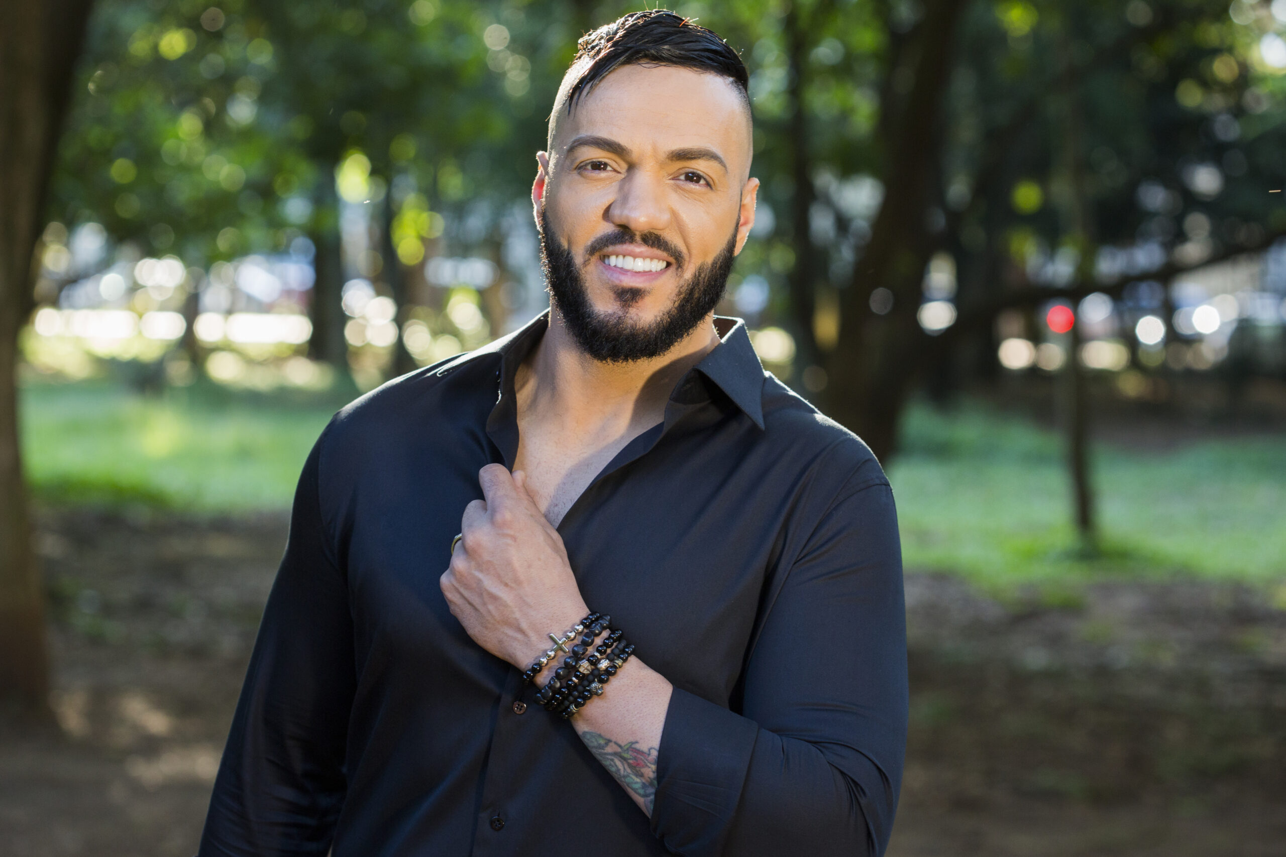 Com repertório especial, Belo fará live com tema junino no próximo dia 20