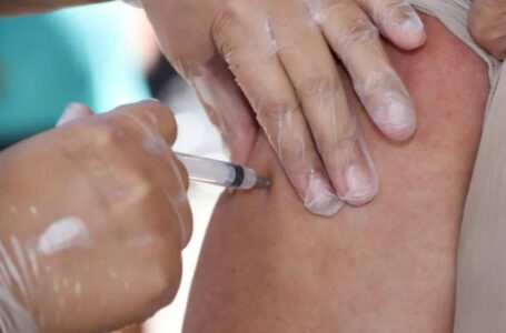 Campanha de vacinação contra a gripe é retomada em cidades da região