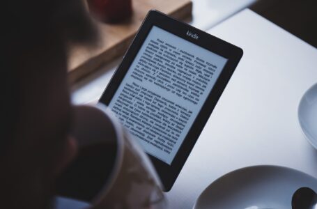 Omint lança e-books gratuitos com orientações para empresas e colaboradores sobre retomada após quarentena