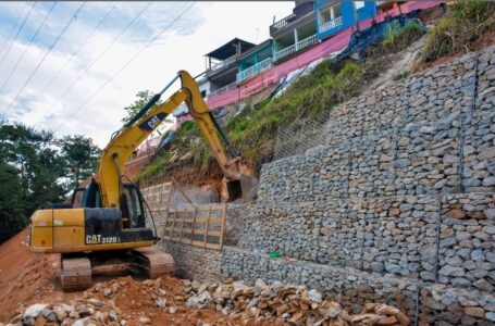 Prefeitura constrói dois muros de arrimo e garante segurança das famílias no bairro Santa Terezinha em Cajamar