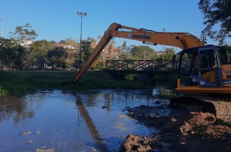 Represa do Tulipas: Prefeitura retira resíduos que encheram 30 caminhões em Jundiaí