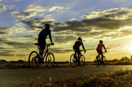 Prática de Ciclismo Aumenta Na Pandemia e Especialista em Traumas do Esporte Orienta Iniciantes e Profissionais Para Evitar Lesões e Desconfortos