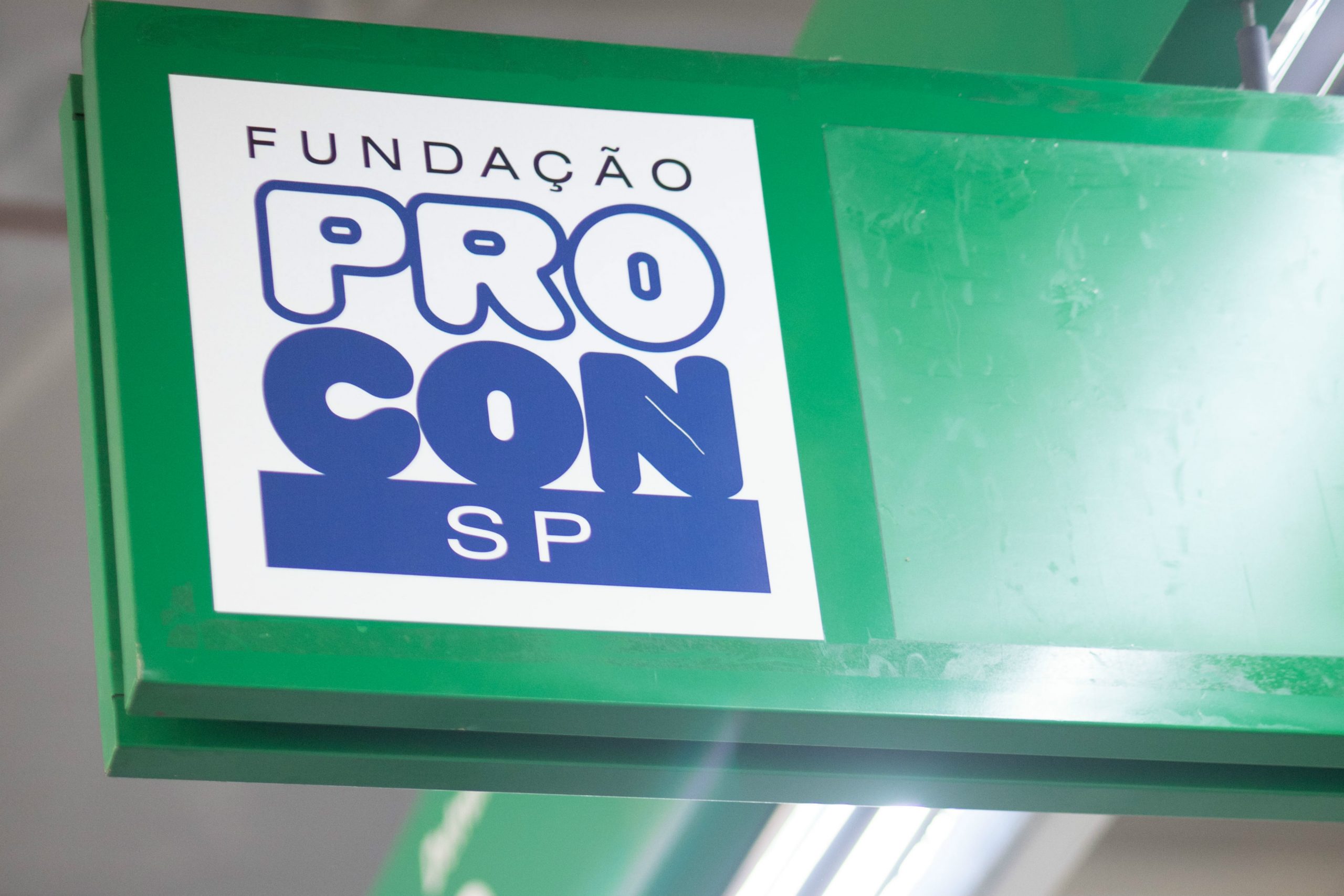 Procon-SP orienta cidadãos sobre a Black Friday