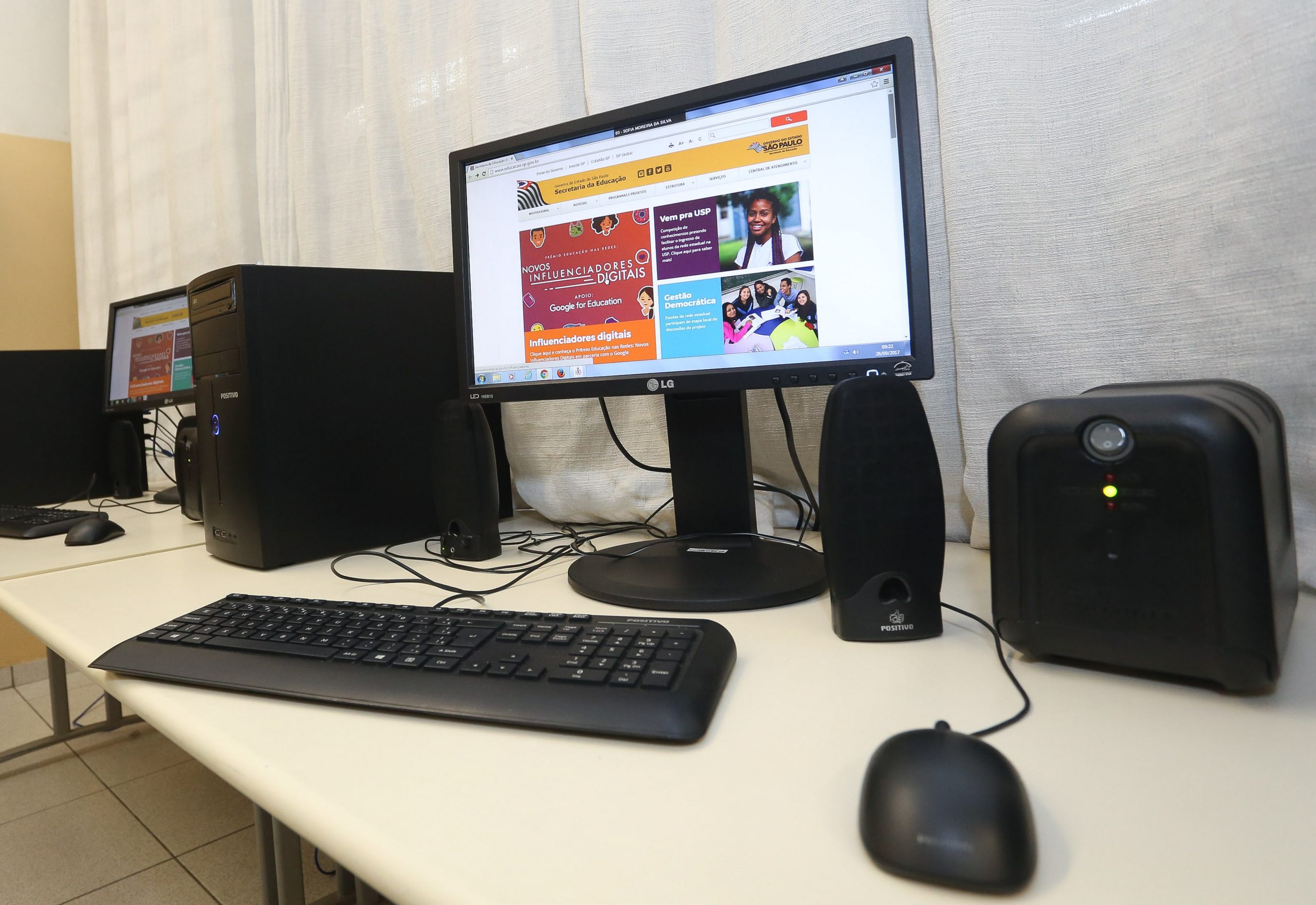 Governo de SP promove cursos gratuitos de ensino a distância sobre inclusão digital