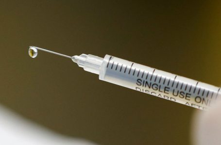 Reino Unido pode disponibilizar vacina contra covid-19 antes do Natal