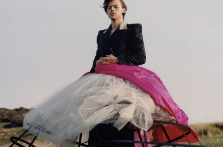 Harry Styles é a primeira capa masculina da ‘Vogue’