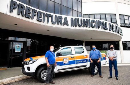 Prefeito entrega viatura zero quilômetro à Defesa Civil de Itupeva
