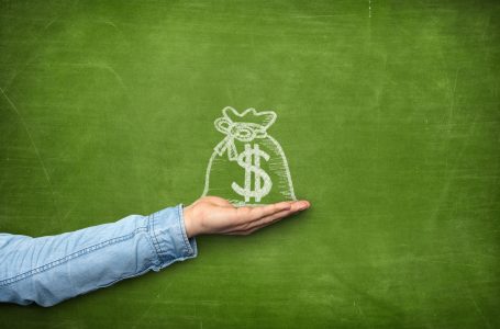 Pesquisa do Sebrae mostra que, em 2020, dobrou a demanda por crédito nos pequenos negócios