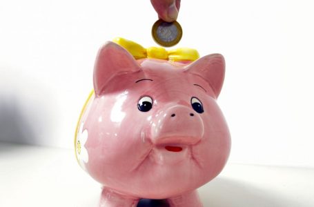 Poupança tem retirada recorde de recursos em janeiro