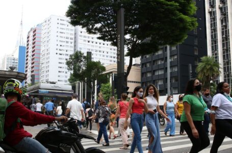 Covid-19: Brasil registra 9,7 mil casos e 132 mortes em 24 horas