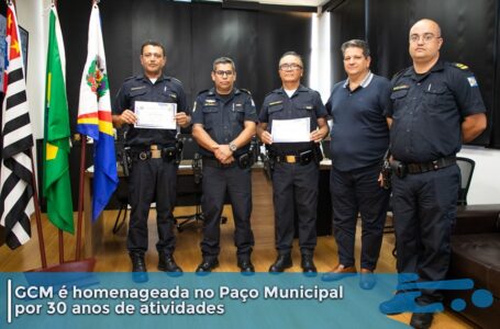 Guarda Civil Municipal completa 30 anos e prefeito rende homenagens